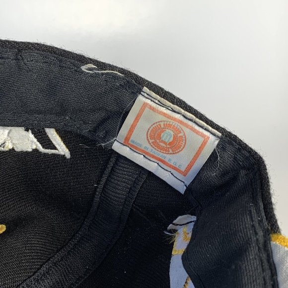 Top Of The World Michigan Wolverines Vintage TOW Fitted Hat SnapBack 6.5 - Picture 7 of 7